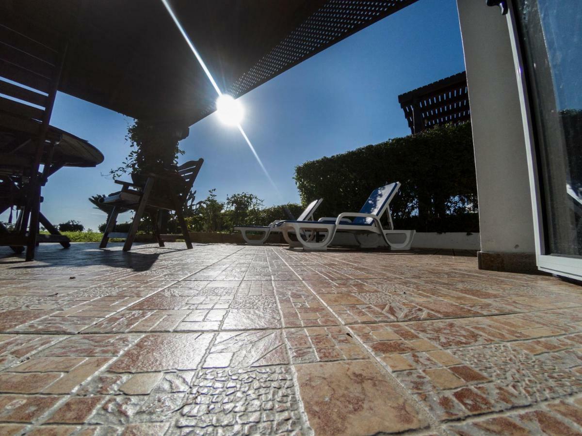 Blue Bay Beach House ラルナカ エクステリア 写真